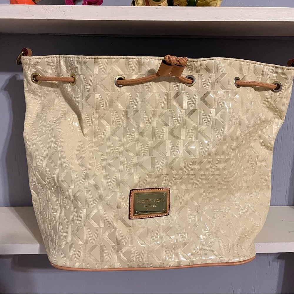 Micheal Kors Purse